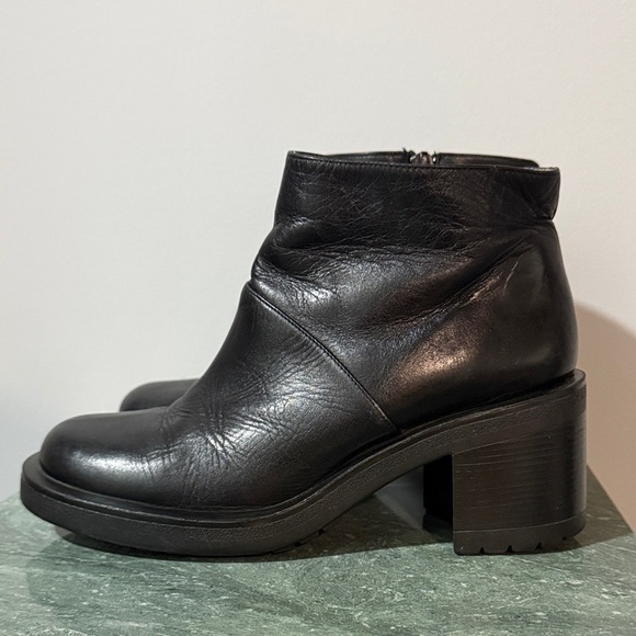 J Crew Chunky Heel Black Leather Ankle Boots - Picture 4 of 11